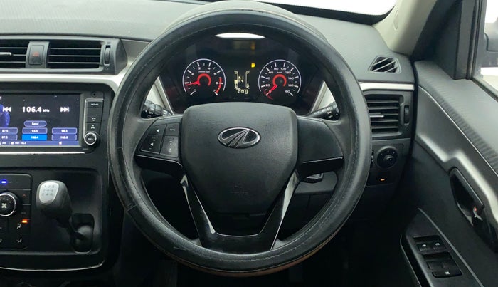 2018 Mahindra KUV 100 NXT K6+ P 6 STR, Petrol, Manual, 27,973 km, Steering Wheel Close Up