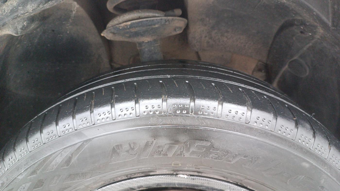 2020 Renault Duster RXE 1.3 TURBO PETROL MT, Petrol, Manual, 56,880 km, Right Front Tyre Tread