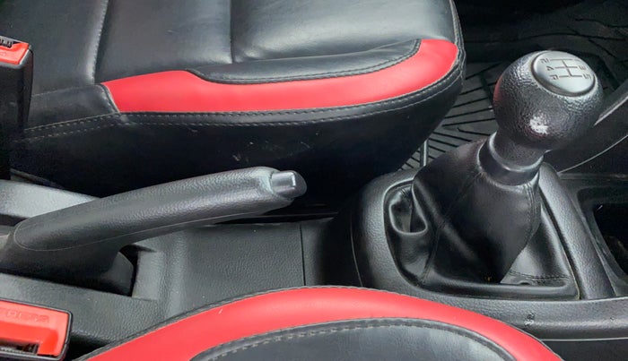 2015 Maruti Swift LDI O, Diesel, Manual, 46,593 km, Gear Lever