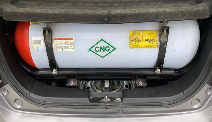 2018 Maruti Wagon R 1.0 LXI CNG, CNG, Manual, 1,00,362 km, Boot Inside