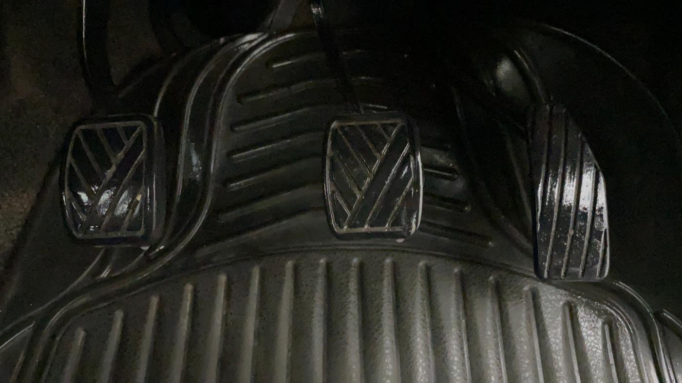 2018 Maruti Wagon R 1.0 LXI CNG, CNG, Manual, 1,00,362 km, Pedals