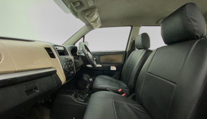 2018 Maruti Wagon R 1.0 LXI CNG, CNG, Manual, 1,00,362 km, Right Side Front Door Cabin