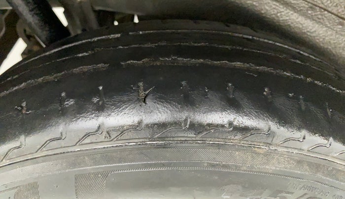 2018 Maruti Wagon R 1.0 LXI CNG, CNG, Manual, 1,00,362 km, Right Rear Tyre Tread