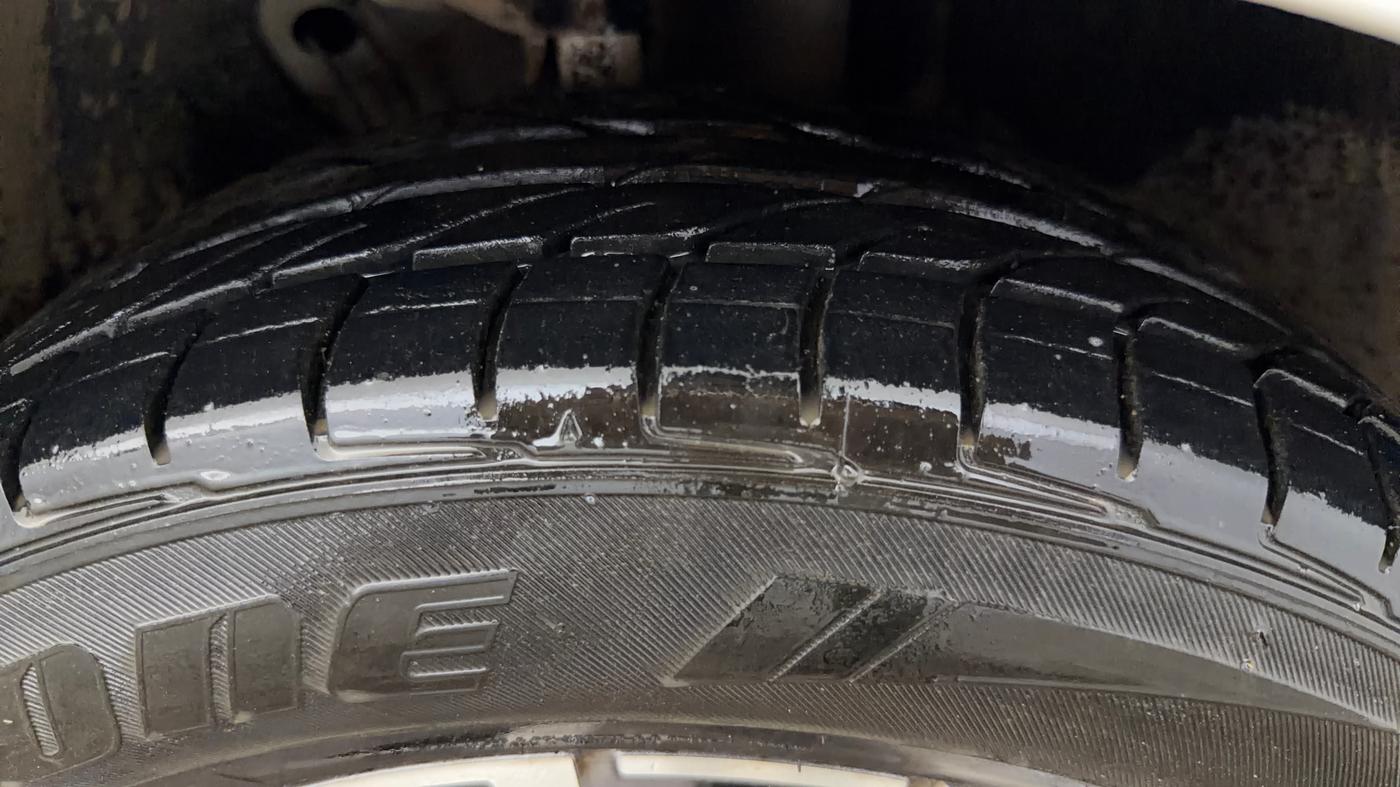 2022 Skoda SLAVIA STYLE 1.0L TSI AT, Petrol, Automatic, 98,174 km, Right Front Tyre Tread