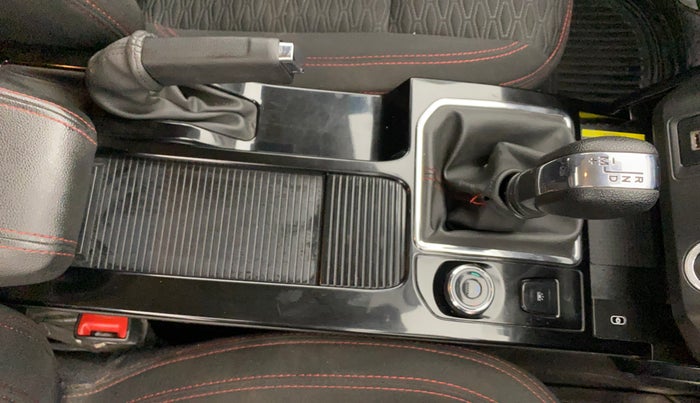 2023 Renault Kiger RXZ AMT, Petrol, Automatic, 12,858 km, Gear Lever