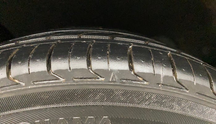 2018 Maruti Baleno ZETA CVT PETROL 1.2, Petrol, Automatic, 92,126 km, Right Front Tyre Tread