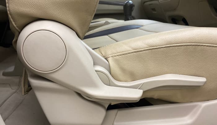 2020 Maruti Ertiga ZXI+ SHVS, Petrol, Manual, 63,777 km, Driver Side Adjustment Panel