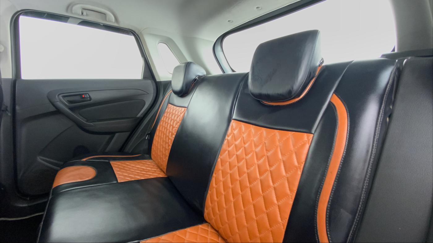 2018 Maruti Vitara Brezza VDI OPT, Diesel, Manual, 32,639 km, Right Side Rear Door Cabin