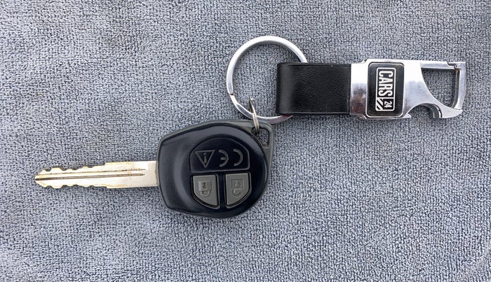 2018 Maruti Vitara Brezza VDI OPT, Diesel, Manual, 32,639 km, Key Close Up