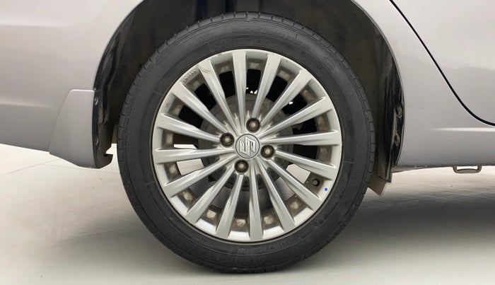 2017 Maruti Ciaz ZXI+, Petrol, Manual, 72,070 km, Right Rear Wheel