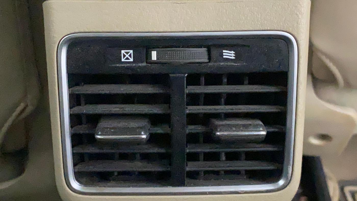 2017 Maruti Ciaz ZXI+, Petrol, Manual, 72,070 km, Rear AC Vents