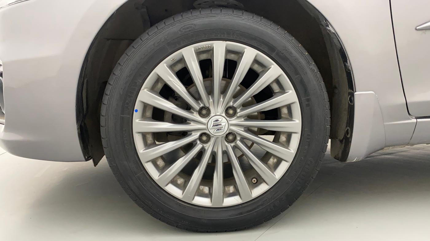 2017 Maruti Ciaz ZXI+, Petrol, Manual, 72,070 km, Left Front Wheel