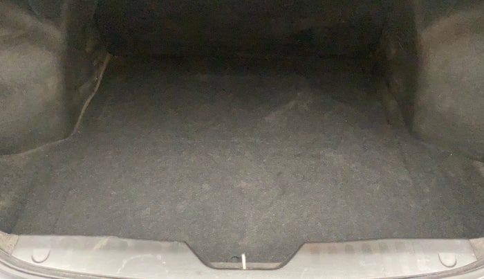 2017 Maruti Ciaz ZXI+, Petrol, Manual, 72,070 km, Boot Inside