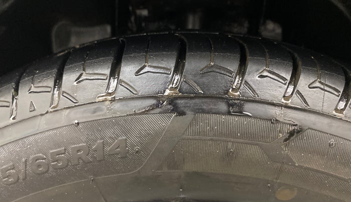 2021 Tata TIGOR XM PETROL, Petrol, Manual, 83,998 km, Left Front Tyre Tread