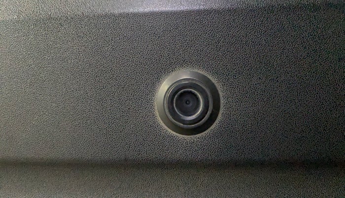 2023 Mahindra XUV300 W6 1.2 PETROL, Petrol, Manual, 8,518 km, Parking Camera