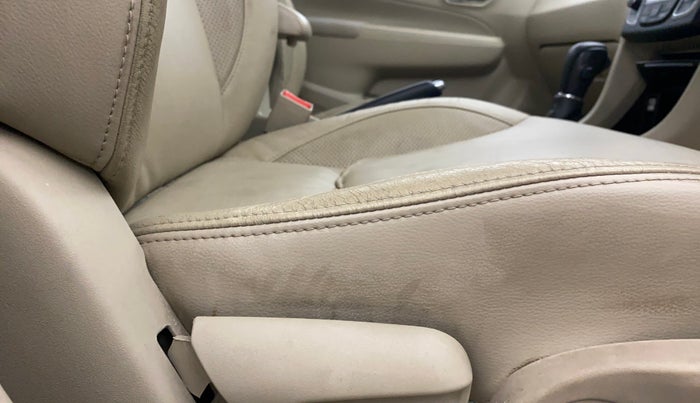 2018 Maruti Ciaz ALPHA  AT 1.5 SHVS PETROL, Petrol, Automatic, 62,174 km, Driver Side Adjustment Panel