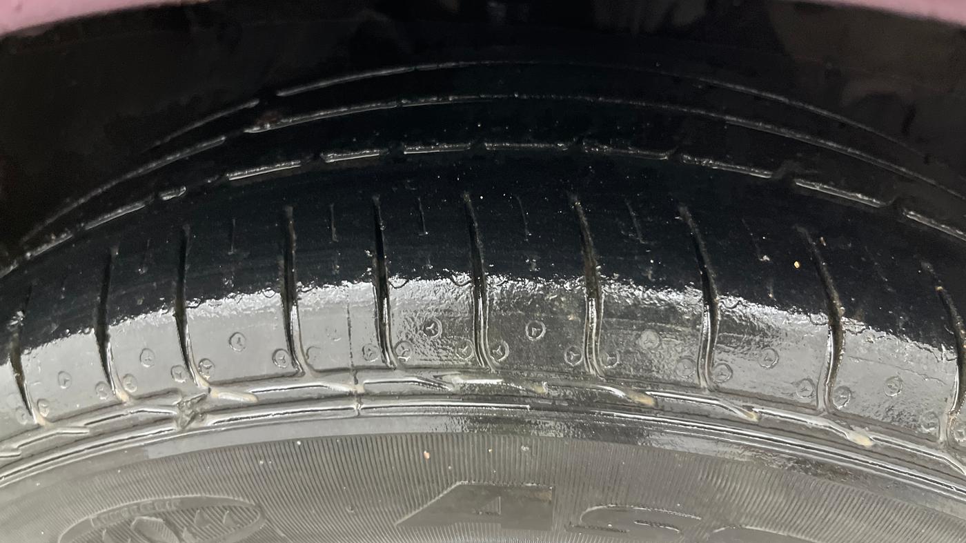 2013 Hyundai Verna FLUIDIC VTVT 1.6 EX AT, Petrol, Automatic, 88,573 km, Right Front Tyre Tread