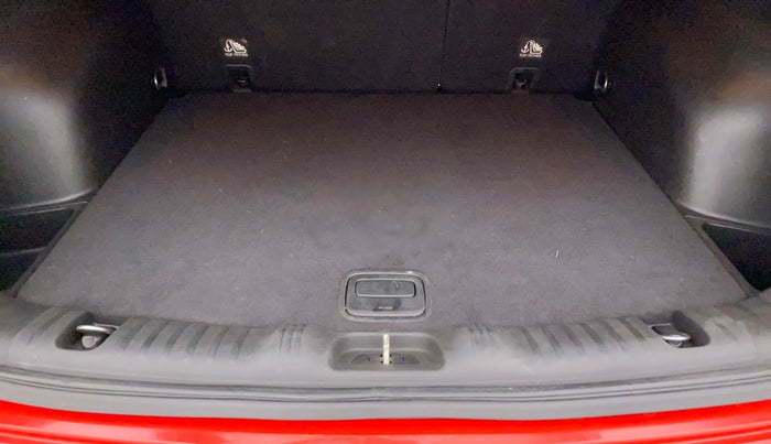 2017 Jeep Compass LONGITUDE 2.0 DIESEL, Diesel, Manual, 50,322 km, Boot Inside