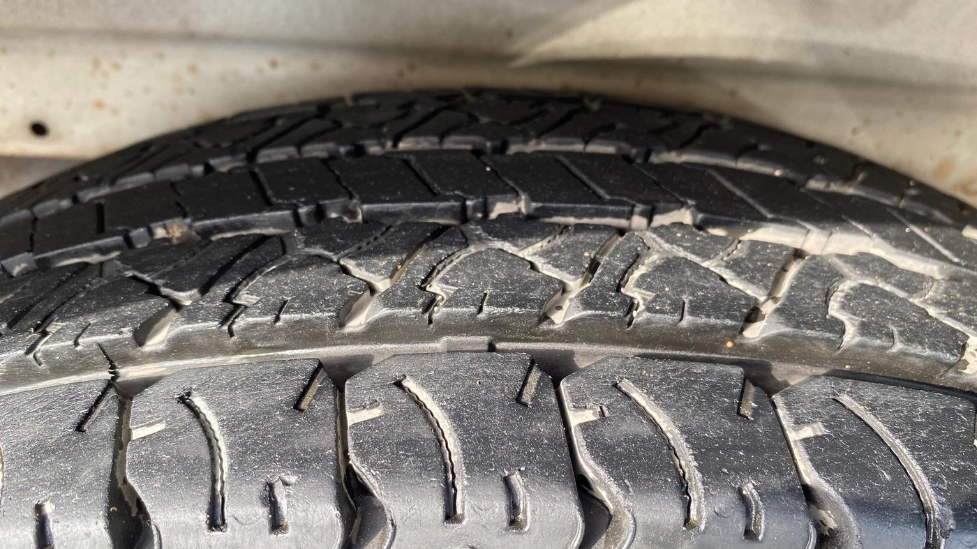 2013 Mahindra Xylo E9, Diesel, Manual, 90,103 km, Left Rear Tyre Tread
