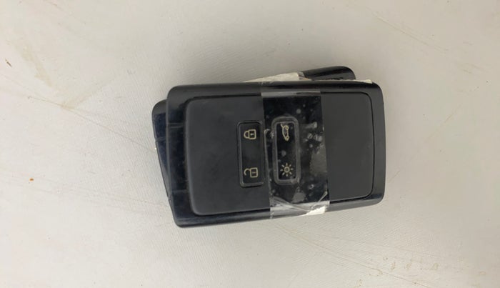 2019 Renault TRIBER RXZ, Petrol, Manual, 64,286 km, Key Close Up