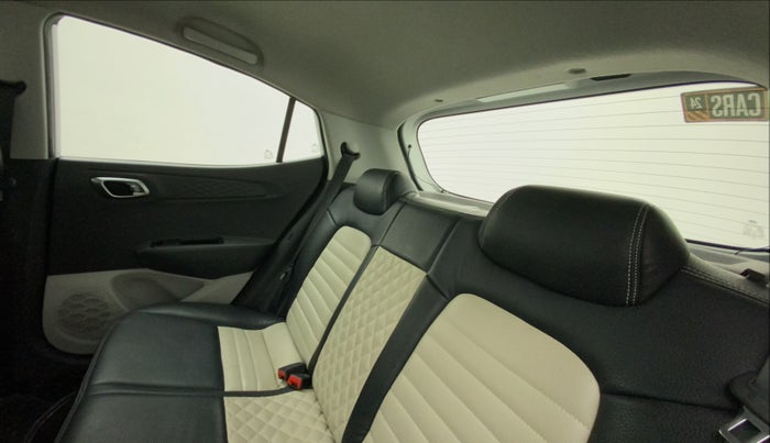 2019 Hyundai GRAND I10 NIOS SPORTZ AMT 1.2 KAPPA VTVT, Petrol, Automatic, 35,110 km, Right Side Rear Door Cabin