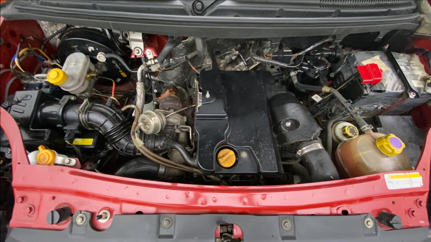 2018 Mahindra TUV300 T 10 AT, Diesel, Automatic, 58,192 km, Open Bonet