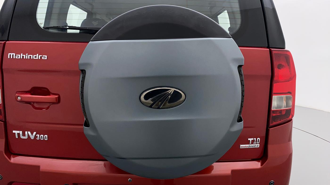 2018 Mahindra TUV300 T 10 AT, Diesel, Automatic, 58,192 km, Spare Tyre