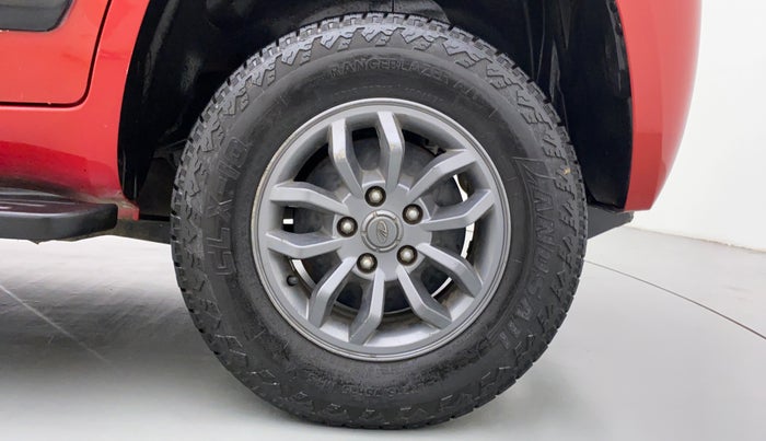 2018 Mahindra TUV300 T 10 AT, Diesel, Automatic, 58,192 km, Left Rear Wheel