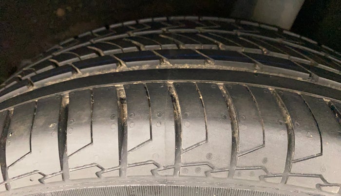 2017 Maruti Baleno ZETA PETROL 1.2, Petrol, Manual, 56,997 km, Left Rear Tyre Tread