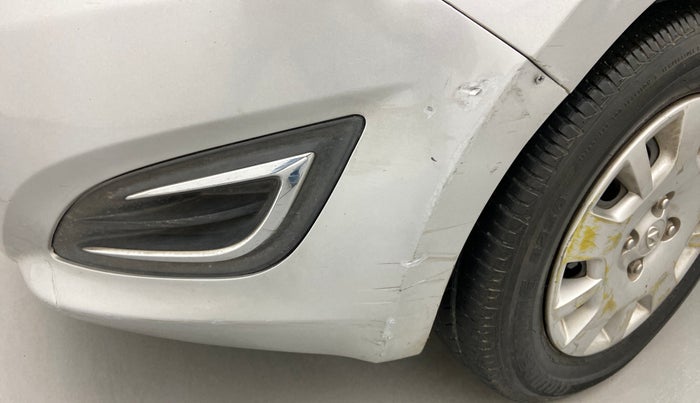 2013 Hyundai i20 MAGNA (O) 1.2, Petrol, Manual, 92,904 km, Front bumper - Minor scratches