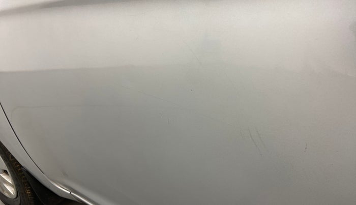 2013 Hyundai i20 MAGNA (O) 1.2, Petrol, Manual, 92,904 km, Front passenger door - Minor scratches