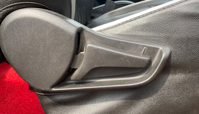 2021 Maruti S PRESSO VXI+, Petrol, Manual, 37,518 km, Driver Side Adjustment Panel