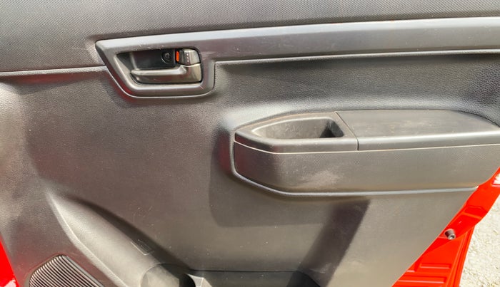 2021 Maruti S PRESSO VXI+, Petrol, Manual, 37,518 km, Driver Side Door Panels Control