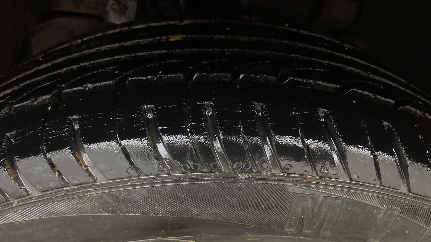 2017 Tata Tiago XZ PETROL, Petrol, Manual, 70,800 km, Left Front Tyre Tread