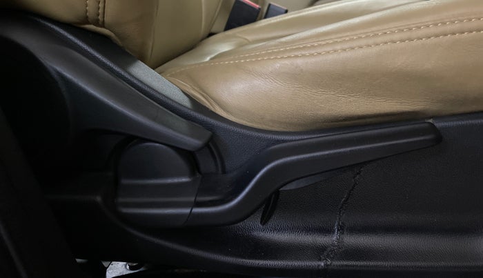 2019 Honda Amaze 1.2L I-VTEC V CVT, Petrol, Automatic, 32,722 km, Driver Side Adjustment Panel