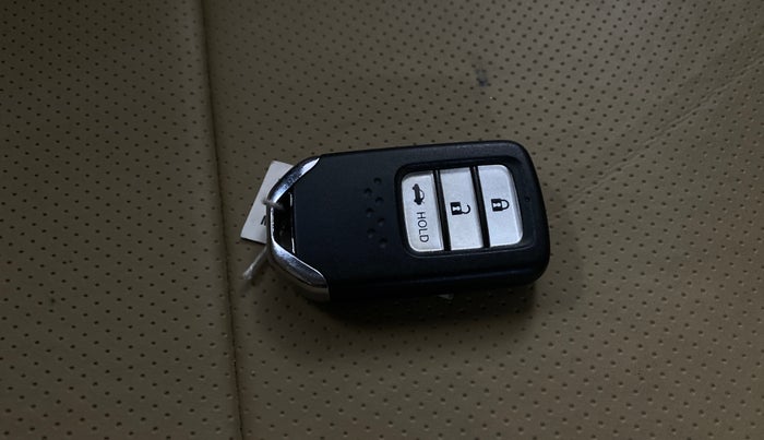 2019 Honda Amaze 1.2L I-VTEC V CVT, Petrol, Automatic, 32,722 km, Key Close Up