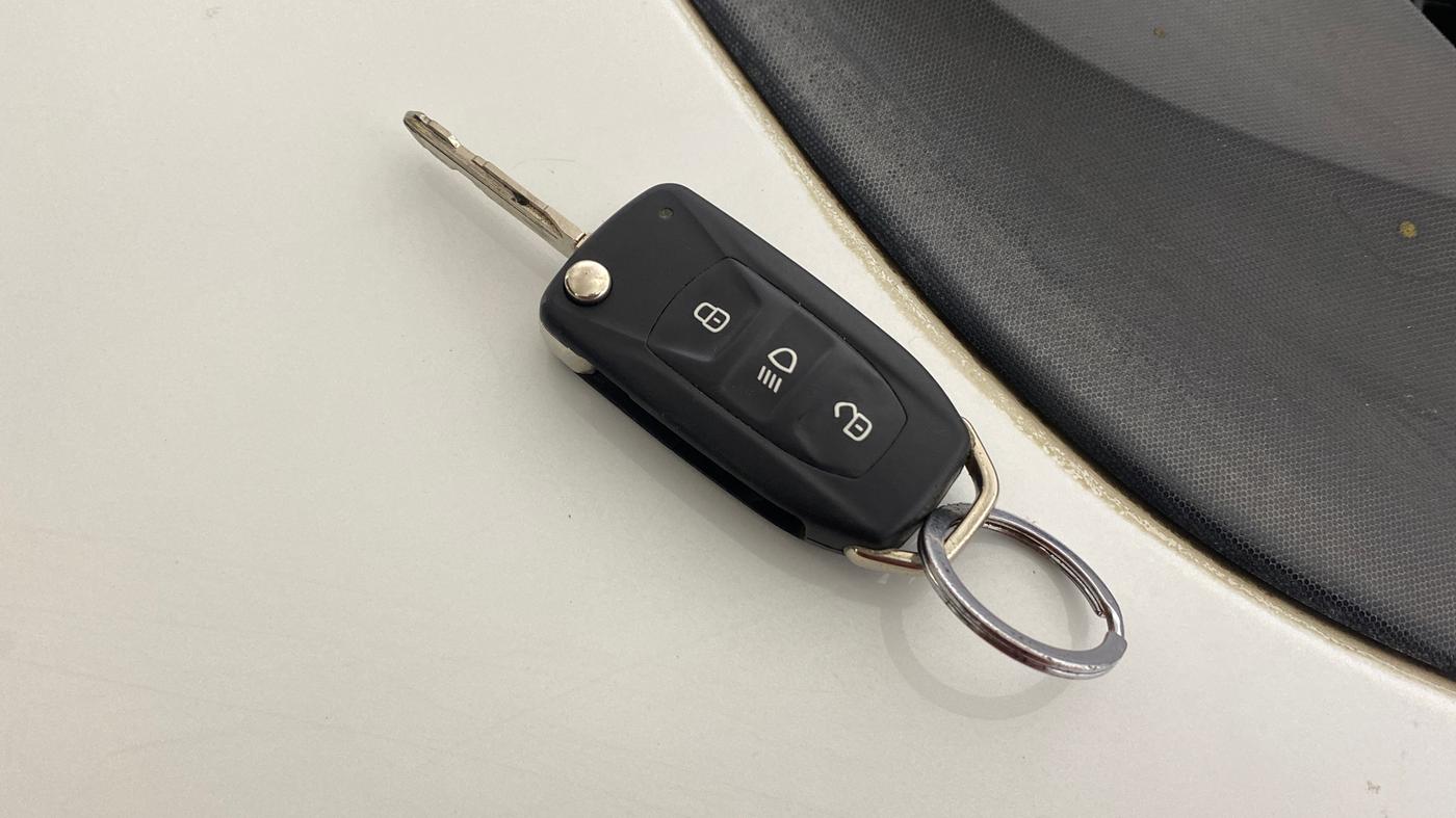 2018 Tata Tiago XT PETROL, Petrol, Manual, 22,439 km, Key Close Up