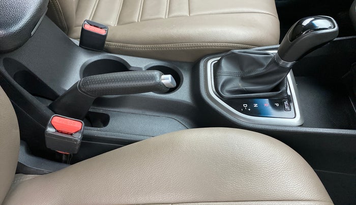 2017 Hyundai Creta SX PLUS AT 1.6 PETROL, Petrol, Automatic, 82,225 km, Gear Lever