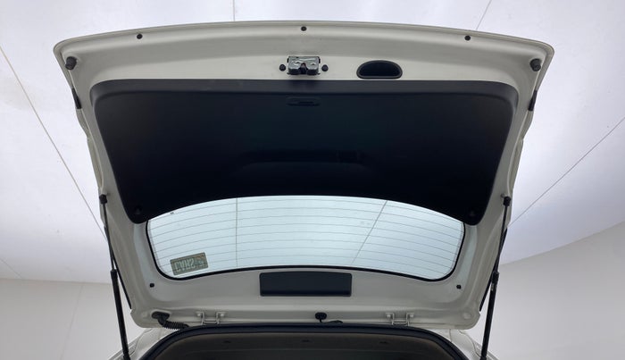 2017 Hyundai Creta SX PLUS AT 1.6 PETROL, Petrol, Automatic, 82,225 km, Boot Door Open