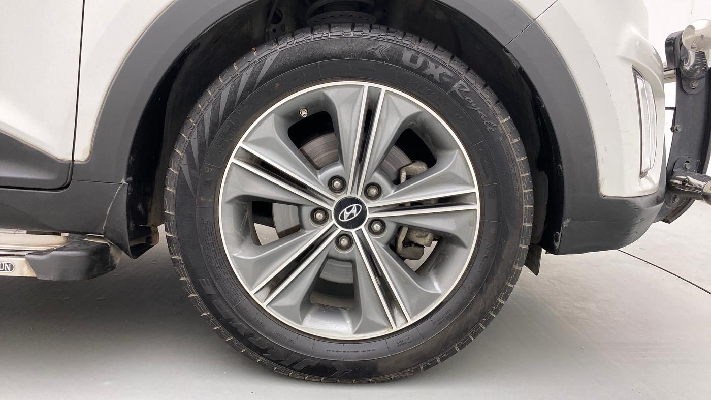 2017 Hyundai Creta SX PLUS AT 1.6 PETROL, Petrol, Automatic, 82,225 km, Right Front Wheel