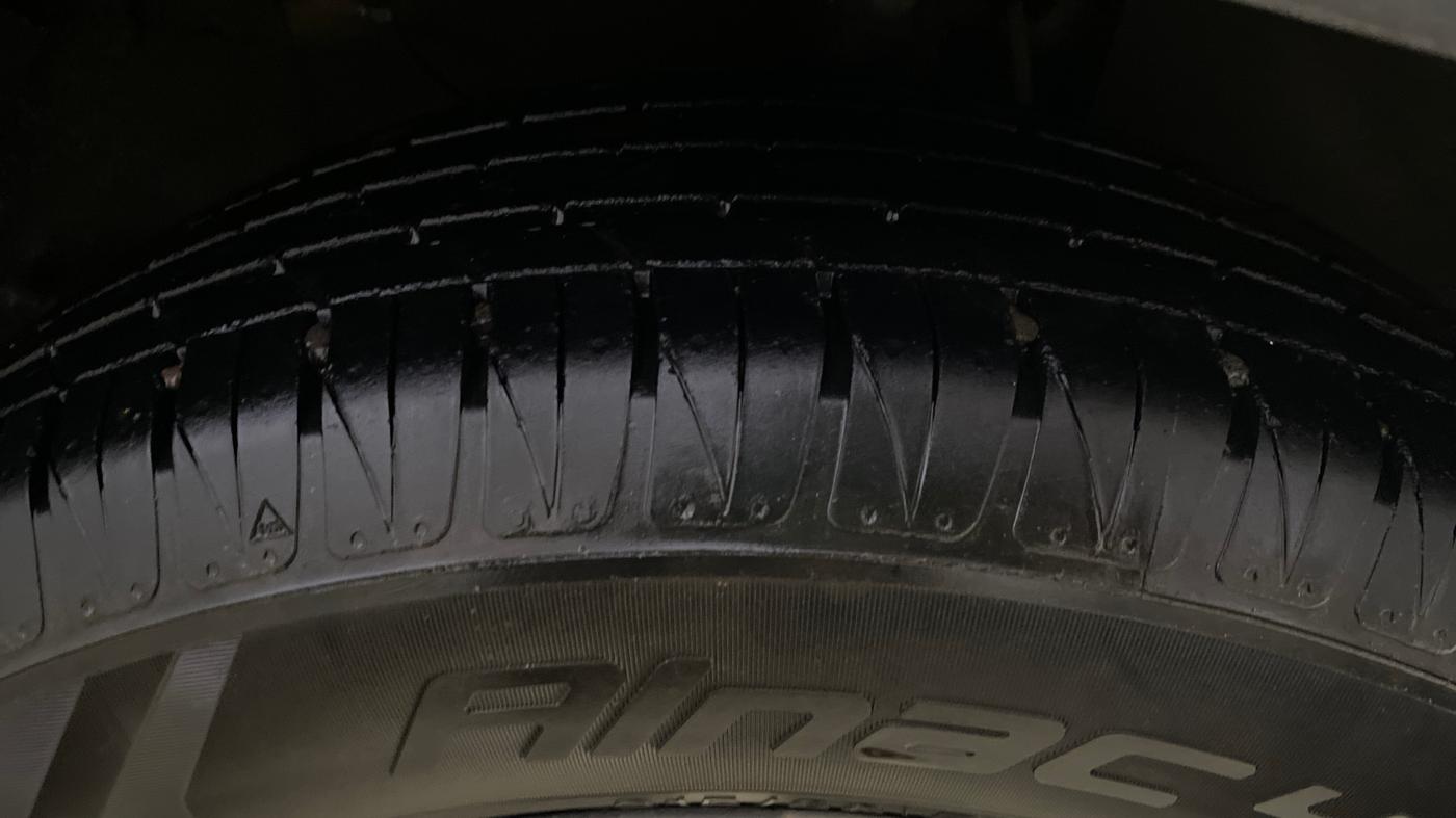 2023 KIA SONET HTX 1.5D IMT, Diesel, Manual, 54,892 km, Right Front Tyre Tread