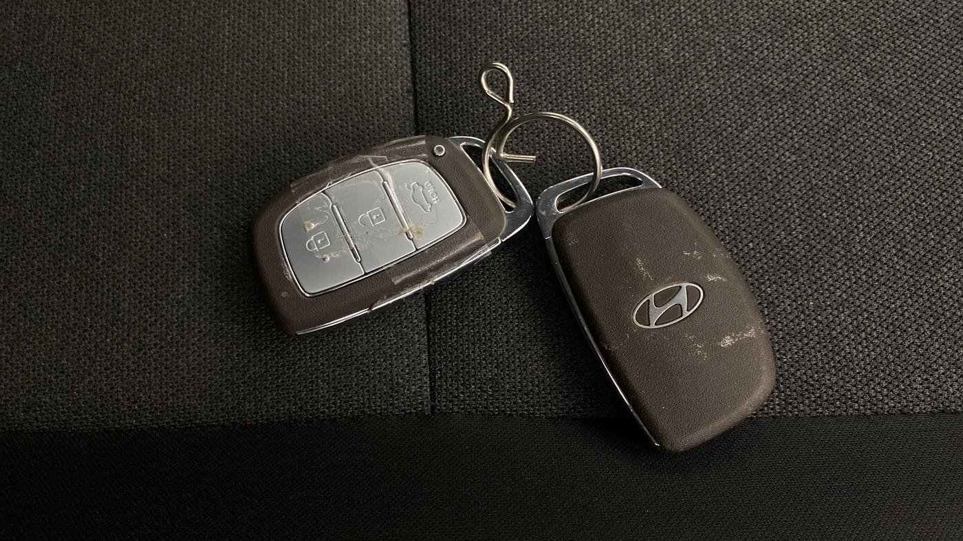 2024 Hyundai EXTER SX(O) CONNECT 1.2 AMT, Petrol, Automatic, 15,433 km, Key Close Up