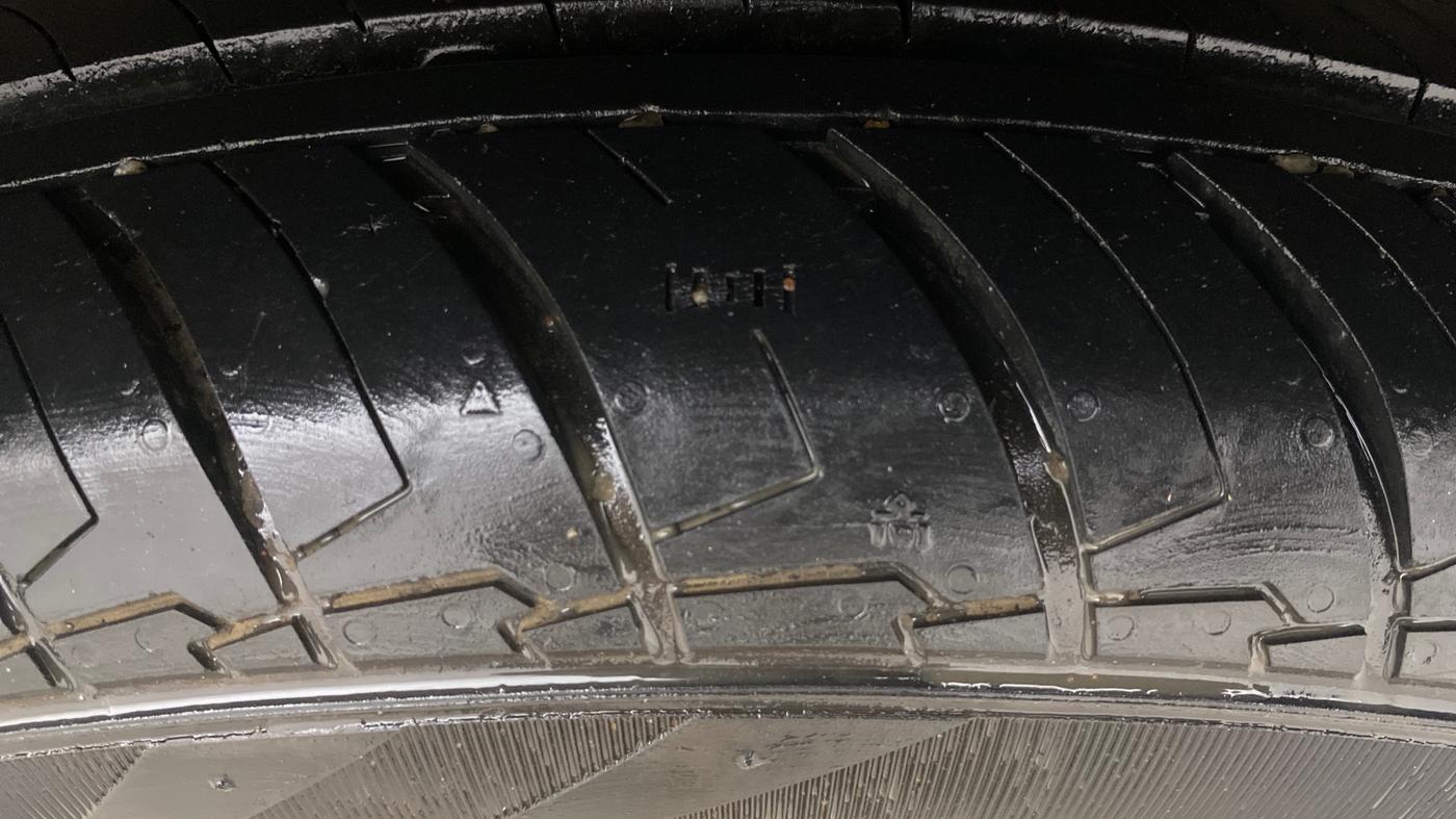 2024 Hyundai EXTER SX(O) CONNECT 1.2 AMT, Petrol, Automatic, 15,433 km, Left Rear Tyre Tread
