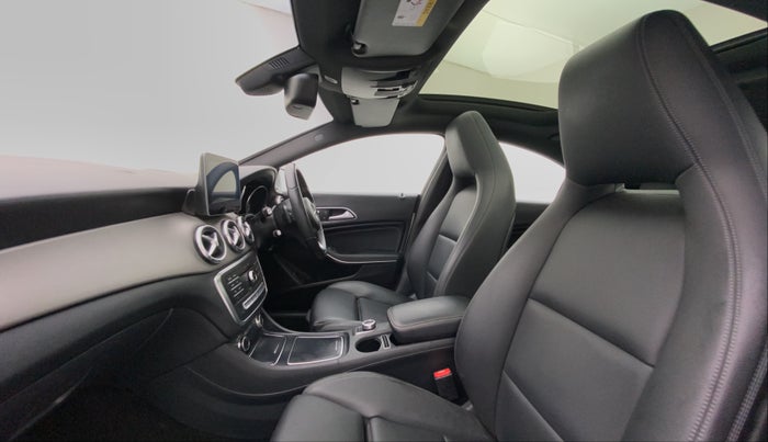 2017 Mercedes Benz CLA Class CLA 200 CDI SPORT, Diesel, Automatic, 44,852 km, Right Side Front Door Cabin