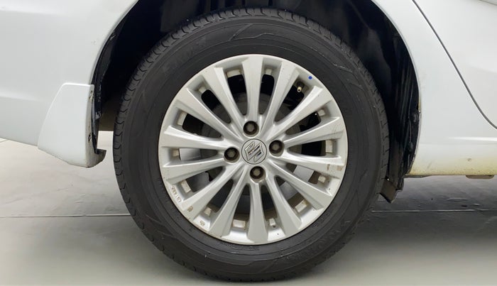 2016 Maruti Ciaz  ZDI SHVS, Diesel, Manual, 64,065 km, Right Rear Wheel