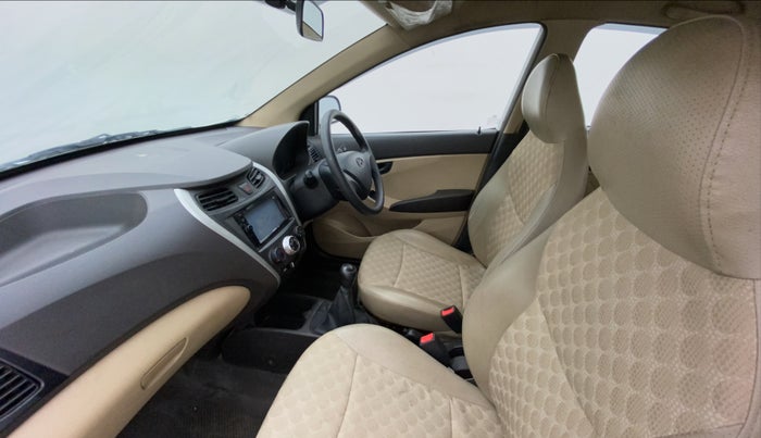 2018 Hyundai Eon ERA + SE, Petrol, Manual, 18,495 km, Right Side Front Door Cabin