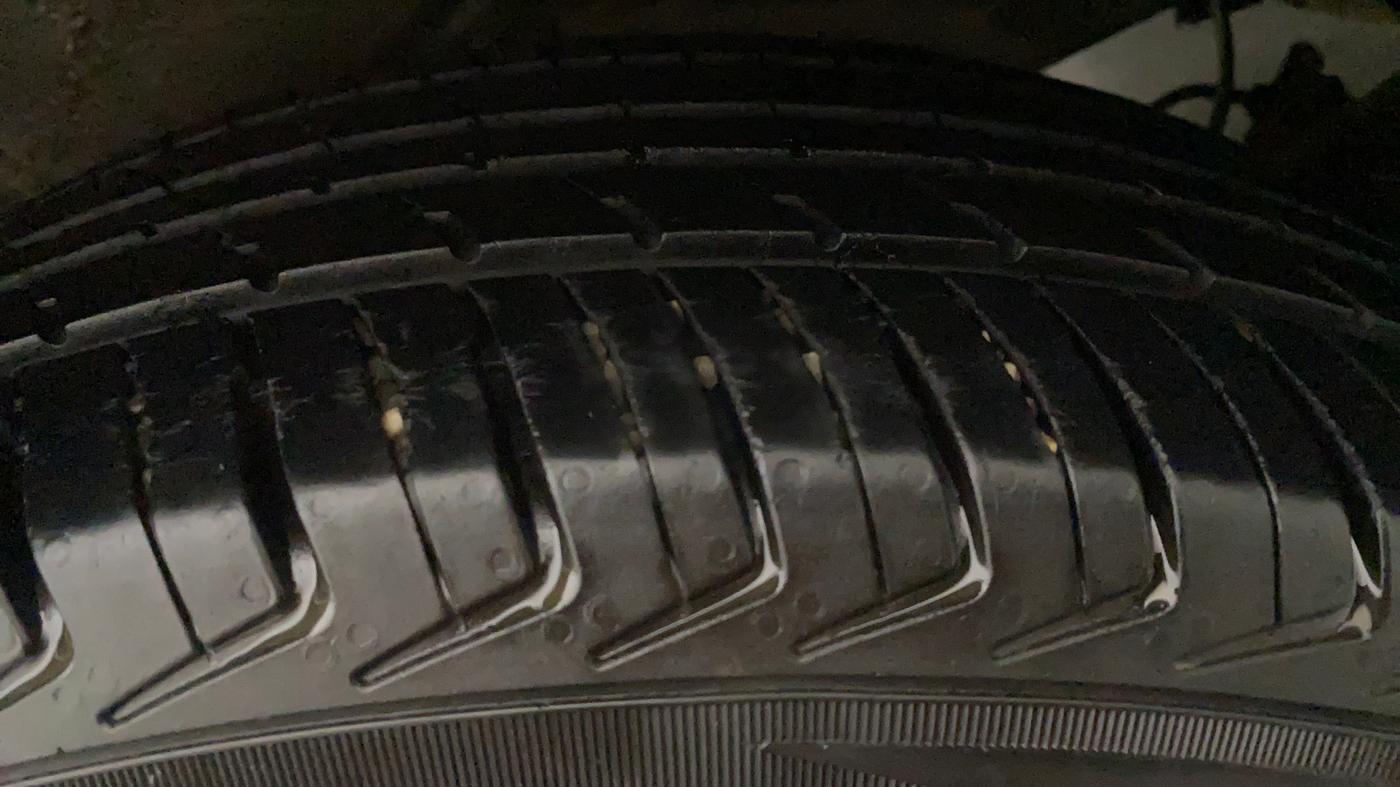 2022 Maruti New Wagon-R LXI CNG 1.0, CNG, Manual, 33,292 km, Left Front Tyre Tread