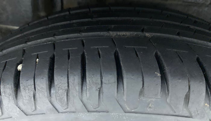2017 Maruti Dzire ZXI PLUS AMT, Petrol, Automatic, 21,679 km, Right Rear Tyre Tread
