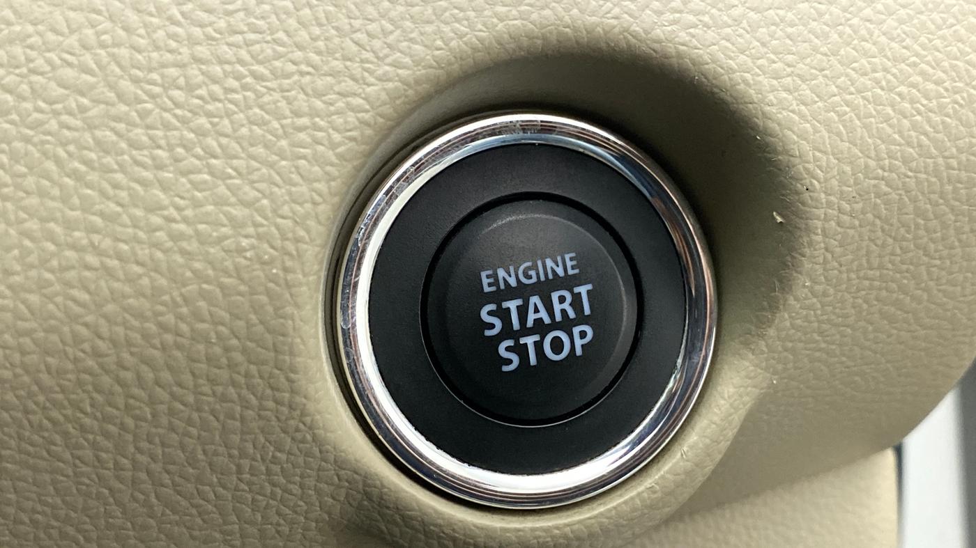 2017 Maruti Dzire ZXI PLUS AMT, Petrol, Automatic, 21,679 km, Keyless Start/ Stop Button