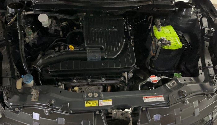 2015 Maruti Swift VXI, Petrol, Manual, 30,231 km, Engine View